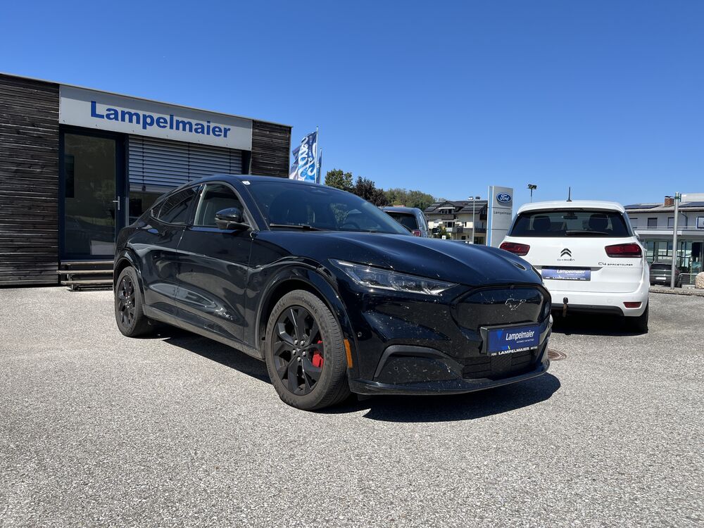 Ford Mustang, Mustang Premium Extended Range