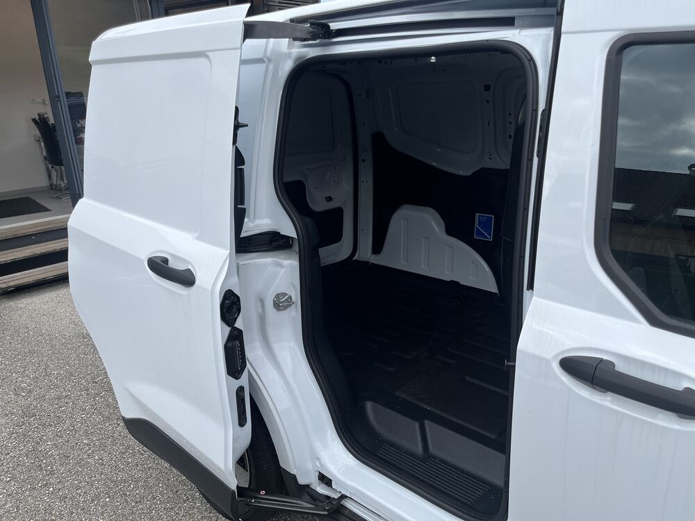 Ford Transit Courier, Transit Courier BEV Trend